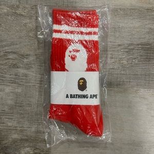 A Bathing Ape BAPE Crew Socks Red White Stripes BRAND NEW WITH BAG